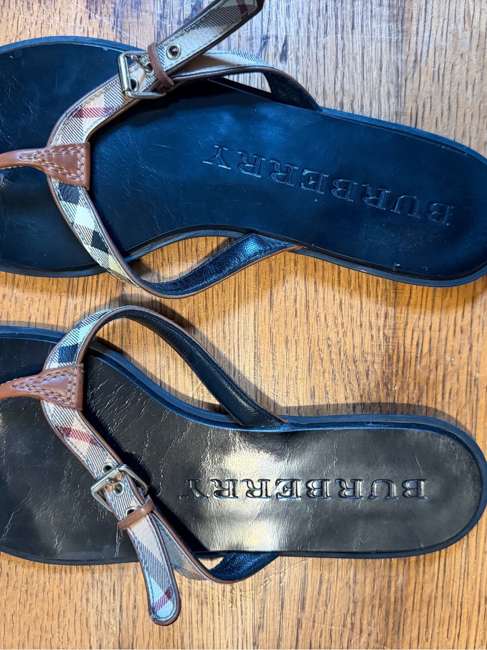 Burberry Black Leather & Classoc Check Sandals - Size 8